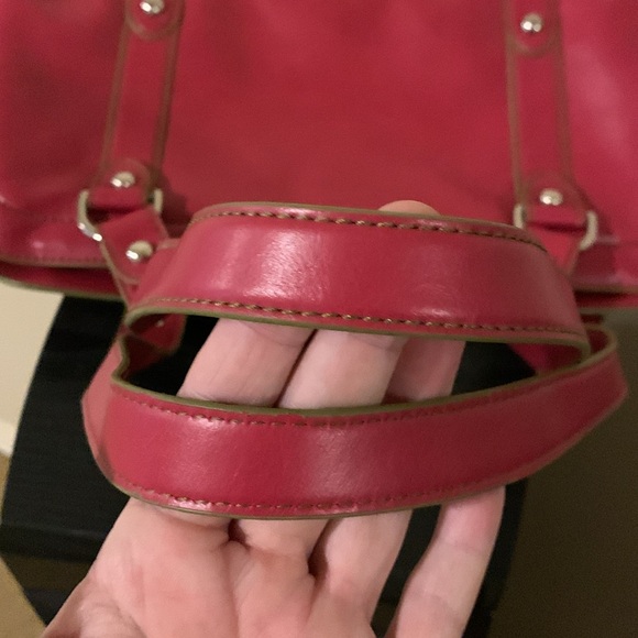 🔥Sale🔥 Red Purse with Forrest Green Trim & Linning - Picture 7 of 9